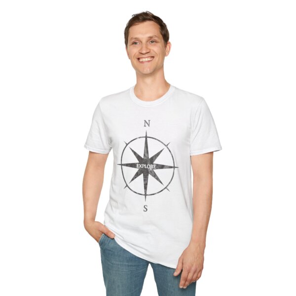 Explore Adventure Compass T-Shirt - Thrill-seeker Gift - Image 4