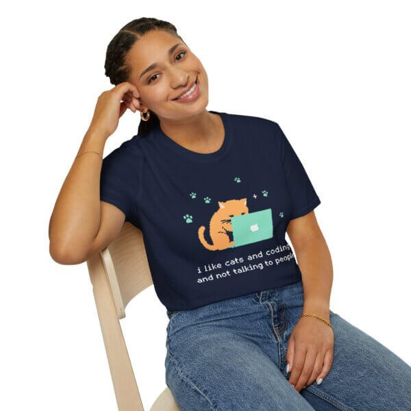 Cozy Cat Laptop T-Shirt - For Cat & Tech Lovers - Image 4