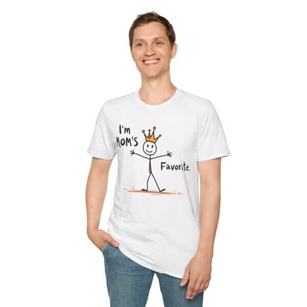 I'm Mom's Favorite T-Shirt - Image 4